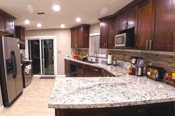 <font color="#000000">Design Your Dream Kitchen.</font>